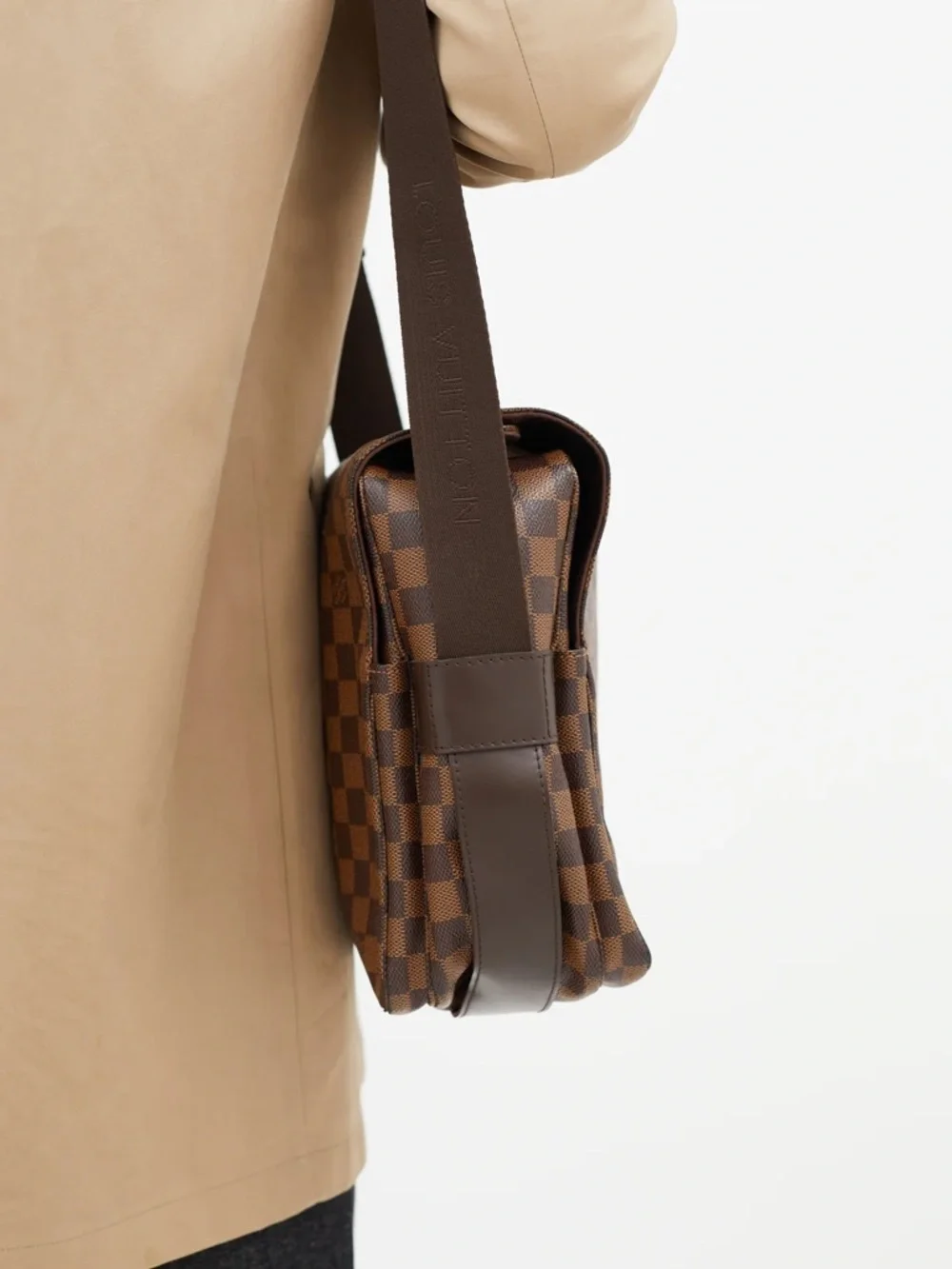 Pre -love Authentic Louis Vuitton Damier Ebene Naviglio Crossbody Bag